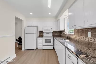 107 Blake Circle, Brick, NJ 08724 - Photo 9