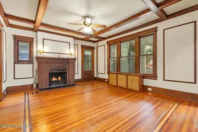 27 E Garfield Avenue, Atlantic Highlands, NJ 07716 - Photo 9