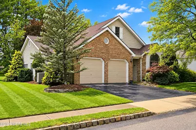 85 Caldwell Terrace, Marlboro Township, NJ 07746 - Photo 5