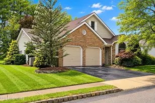 85 Caldwell Terrace, Marlboro Township, NJ 07746 - Photo 5