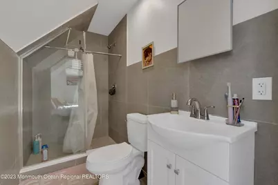 374.5 W Park Avenue, Oakhurst, NJ 07755 - Photo 11
