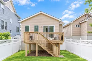 610 Monmouth Ave, Port Monmouth, NJ 07758 - Photo 11