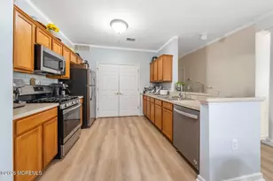 319 Sophee Ln, Lakewood, NJ 08701 - Photo 11