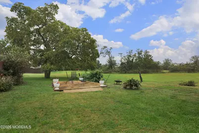 10 Broadway, Belford, NJ 07718 - Photo 35