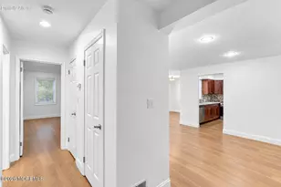 127 Evergreen Ct, Freehold, NJ 07728 - Photo 3