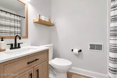 127 Evergreen Court, Freehold, NJ 07728 - Photo 19