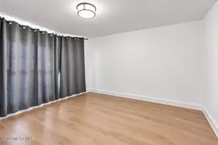 127 Evergreen Ct, Freehold, NJ 07728 - Photo 17