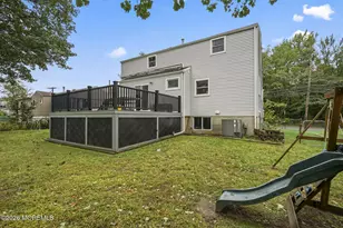 335 Middle Rd, Hazlet Township, NJ 07730 - Photo 27