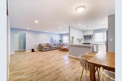 32A Woodedge Avenue #8, Edison, NJ 08817 - Photo 7