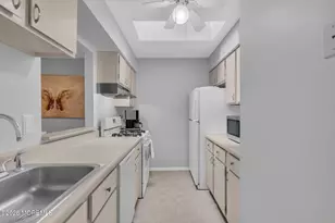466 Crawford St, Shrewsbury, NJ 07724 - Photo 11