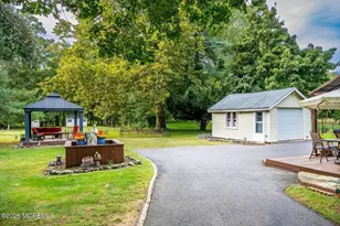 62 Taylors Mills Rd, Manalapan Township, NJ 07726 - Photo 29