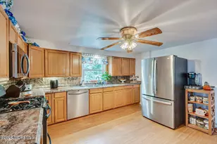 62 Taylors Mills Rd, Manalapan Township, NJ 07726 - Photo 13