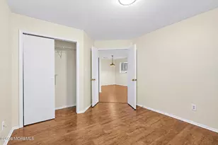 407 Hampton Ct, Manalapan Township, NJ 07726 - Photo 13