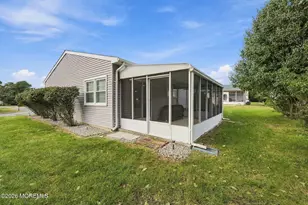 16 Hummingbird Ln, Manchester Township, NJ 08759 - Photo 7