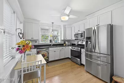 646 S Riverside Drive, Neptune Township, NJ 07753 - Photo 19