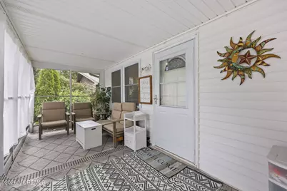 646 S Riverside Drive, Neptune Township, NJ 07753 - Photo 21