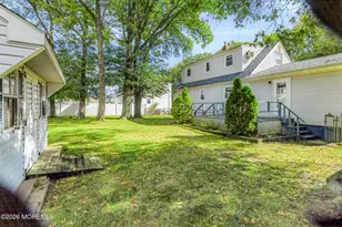 101 5th St, Hazlet Township, NJ 07734 - Photo 15