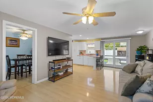 16 Vanderbilt Pl, Woodbridge Township, NJ 07095 - Photo 9