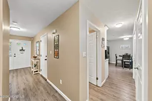 39 Hummingbird Ct, Marlboro Township, NJ 07746 - Photo 5
