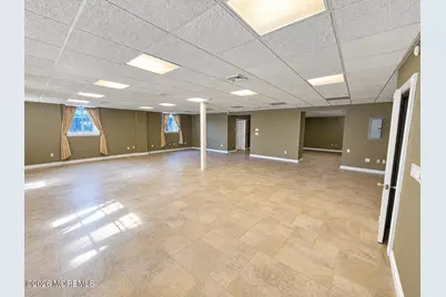 165 State Route 35 #Basement, Red Bank, NJ 07701 - Photo 7