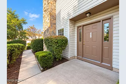 296 Pegasus Road #296, Piscataway Township, NJ 08855 - Photo 3