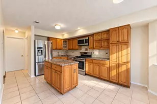 296 Pegasus Rd, Piscataway Township, NJ 08855 - Photo 7