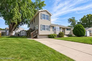 12 Mill Bend Rd, Hamilton Township, NJ 08690 - Photo 3