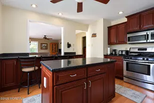 12 Mill Bend Rd, Hamilton Township, NJ 08690 - Photo 9