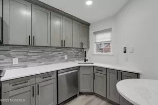 324 Oak Knoll Dr, Manalapan Township, NJ 07726 - Photo 5