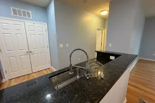 624 Sophee Ln, Lakewood, NJ 08701 - Photo 9