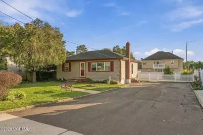 371 Sweetbriar Street, Keyport, NJ 07735 - Photo 3
