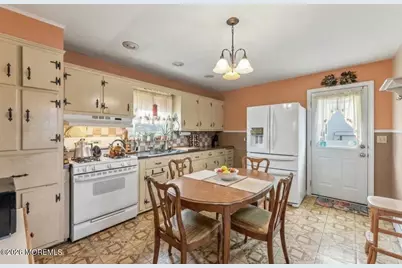 371 Sweetbriar Street, Keyport, NJ 07735 - Photo 9