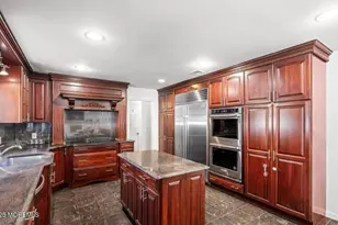 16 Bridle Dr, West Long Branch, NJ 07764 - Photo 27