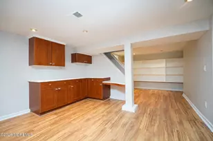 14 Wyckoff St, Matawan, NJ 07747 - Photo 39