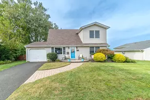 75 Boulevard W, Keyport, NJ 07735 - Photo 1