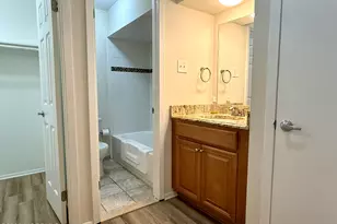 70 Overlook Way, Manalapan Township, NJ 07726 - Photo 9