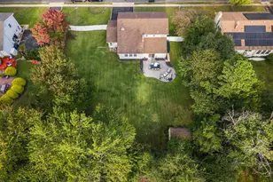47 Old Bridge Dr, Howell Township, NJ 07731 - Photo 9