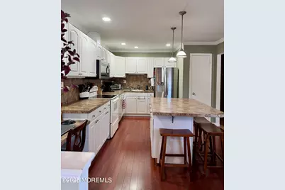 56 Largo San Nicola #A, Freehold, NJ 07728 - Photo 11