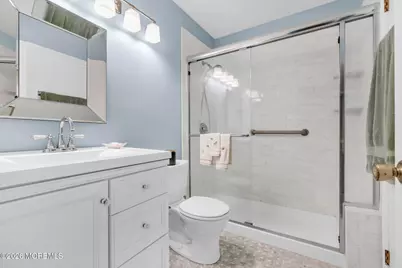 12 Snowburry Court, Red Bank, NJ 07701 - Photo 5
