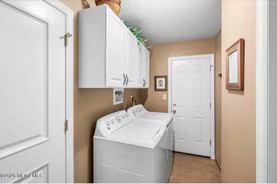 23 Regina Road, Morganville, NJ 07751 - Photo 19