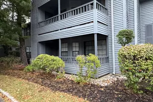 406 Woodhaven Dr, Edison, NJ 08817 - Photo 3