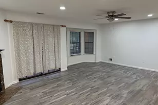 406 Woodhaven Dr, Edison, NJ 08817 - Photo 9