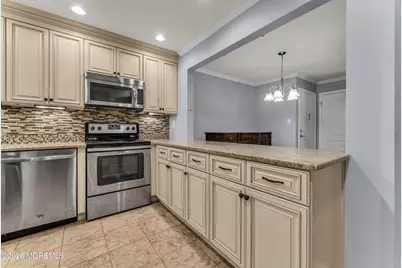16 Medford Court, Red Bank, NJ 07701 - Photo 9