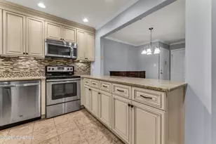 16 Medford Ct, Red Bank, NJ 07701 - Photo 9