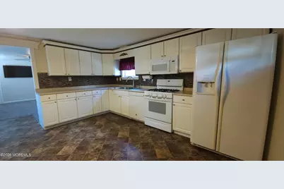 19 Mobile Lane, Toms River Township, NJ 08755 - Photo 5