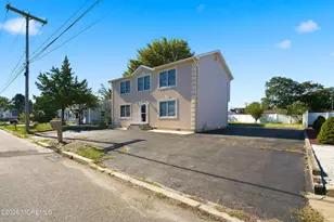 806 Fischer Blvd, Toms River Township, NJ 08753 - Photo 33