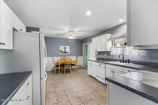 36A Dag Hammarskjold Blvd, Freehold, NJ 07728 - Photo 19