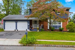 16 Twain Dr, Allentown, NJ 08501 - Photo 1