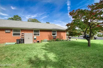 185 D Laurel Place, Whiting, NJ 08759 - Photo 19