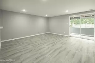 129 Villa Knoll Ct, Sicklerville, NJ 08081 - Photo 5
